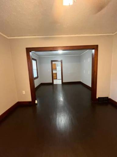 Main picture of 409 Barnum Rd