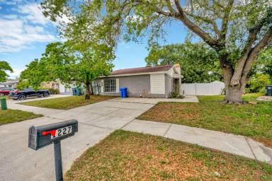 Main picture of 1227 Mohrlake Dr