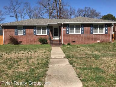 Main picture of 704 James Ave