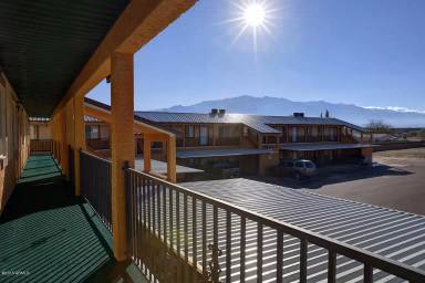 Main picture of 8th Street Apartments