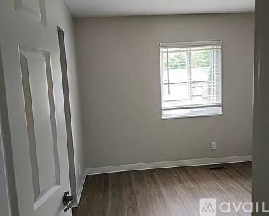 Main picture of 361 Montgomery St