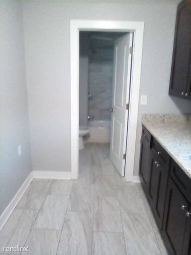 Main picture of 11238 South Vernon Avenue - 38-3E