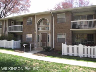 Main picture of 1948 Kennedy Dr