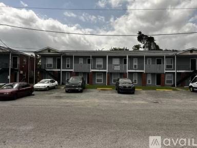 Main picture of 619 Warren St