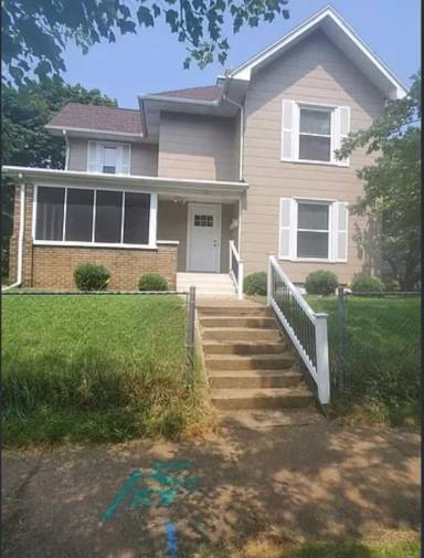 Main picture of 101 Dean St NE