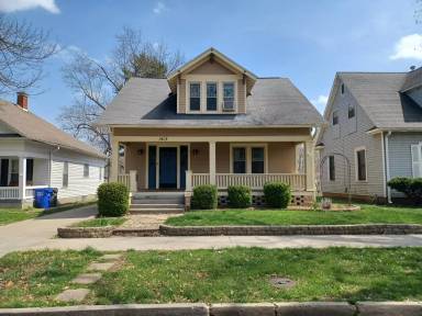 Main picture of 1413 S Carr Ave