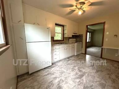 Main picture of 444 E Green St