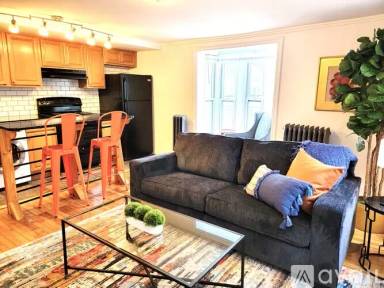 Main picture of 812 Congress St