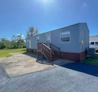 Main picture of 5613 FM 2004 Rd