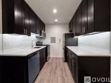 Main picture of 520 W Aldine Ave