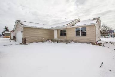 Main picture of 1474 E Yellowstone Ave