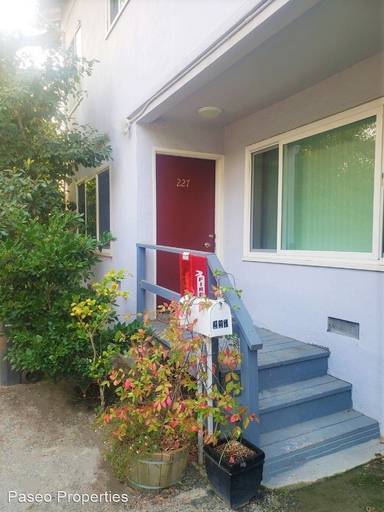 Main picture of 227 Paloma Ave