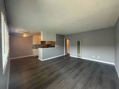 Main picture of 1170 Daisy Ave
