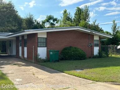 Main picture of 1913 Meadow Dr