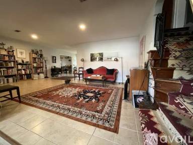 Main picture of 2001 Alvar St