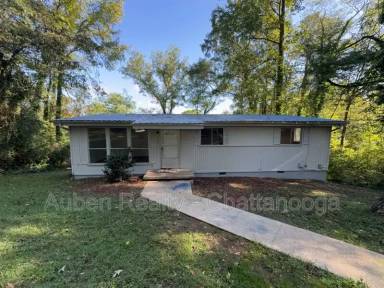 Main picture of 3127 Dwight St