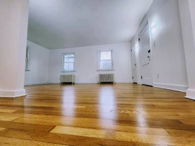 Main picture of 726 Chenango St