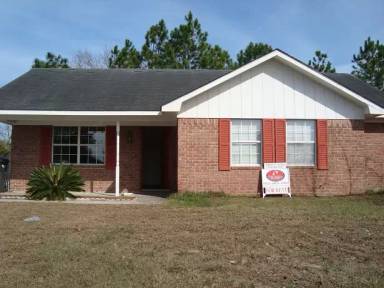 Main picture of 121 Sheila Dr