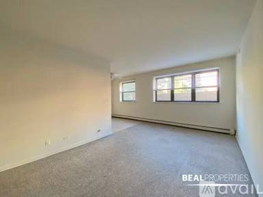 Main picture of 530 W Aldine Ave