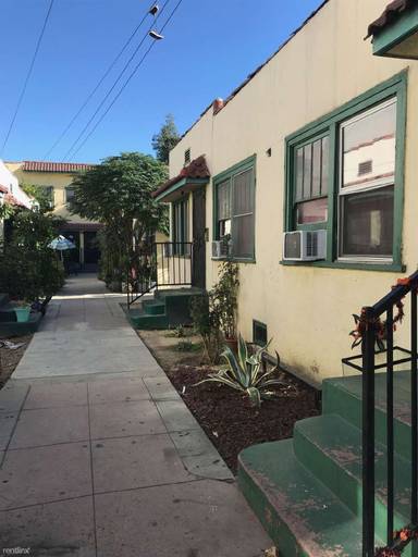 Main picture of 313 W 33rd St