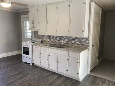 Main picture of 414 Franklin St