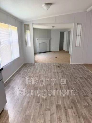 Main picture of 202 Mallard Ln