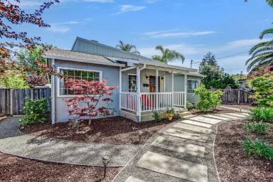 Main picture of 236 N 3rd St