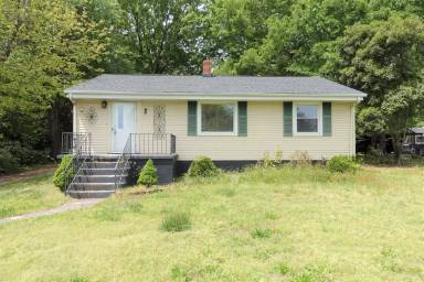 Main picture of 213 Donnan Rd