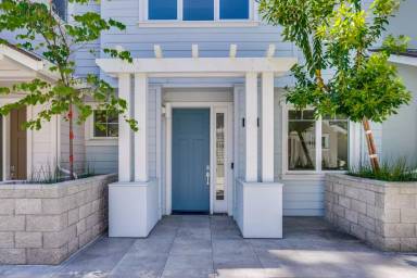 Main picture of 147 Flynn Ave