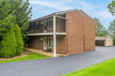 Main picture of 513 Center Ave