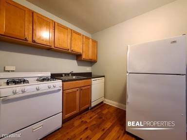 Main picture of 1347 N Dearborn St