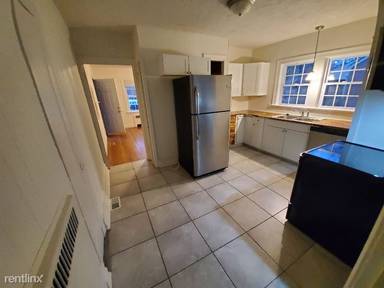 Main picture of 230 N Hume Ave