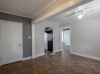 Main picture of 139 Lister St