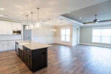 Main picture of 165 Benoit Cir