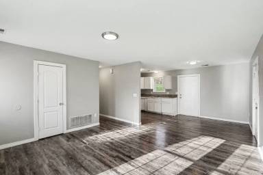Main picture of 8024 Montgall Ave