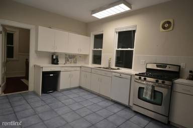 Main picture of 1000 Memorial Dr