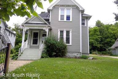 Main picture of 609 S Main St