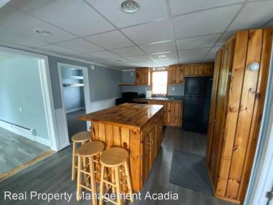 Main picture of 1030 Olive St