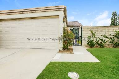 Main picture of 5520 E Vista del Este