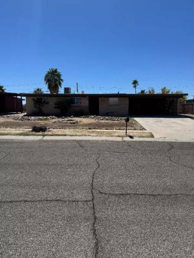 Main picture of 3301 W Calle Toronja