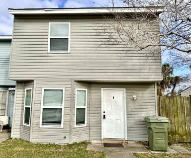 Main picture of 2521 Johnson Dr