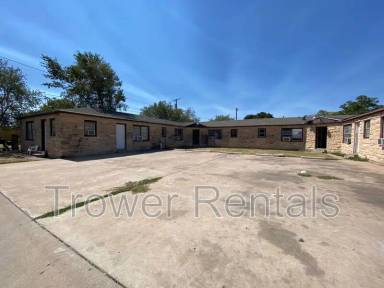 Main picture of 2101 W 10th St