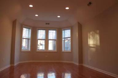 Main picture of 2715 W. Thomas