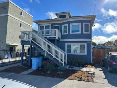 Main picture of 2315 1/2 9th St