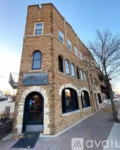 Main picture of 302 N Main St