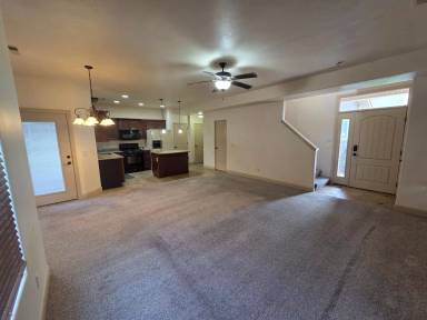 Main picture of 58 S 6175 W