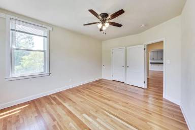 Main picture of 202 Maryland Park Dr