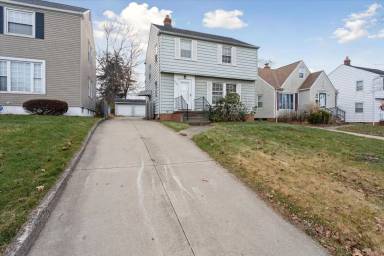Main picture of 9504 S Highland Ave