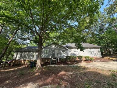 Main picture of 4901 Wallingford Dr