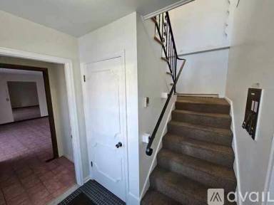 Main picture of 5831 W 25th St